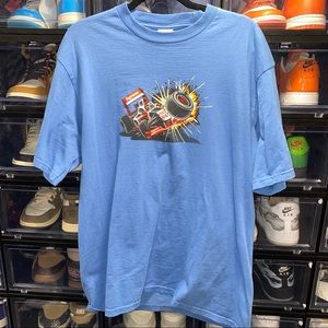 NEW SUPREME CRASH TEE FW21 2021 - LARGE - DUSTY LIGHT ROYAL - F1 - FORMULA 1 CAR
